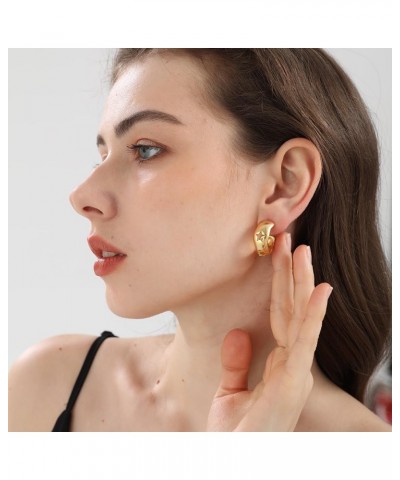 14k Gold Plated Minimalist Chunky Star Hoop Oval Dangle Earrings for Women Girls Gold Hollow Star Huggies $12.25 Earrings