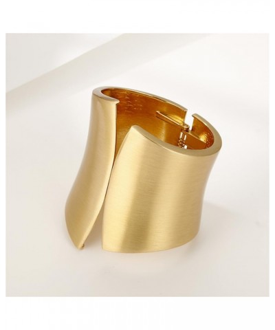 Gold Cuff Bangle Bracelets for Women Men, 18K Gold Plated Wide Chunky Punk Cuff Bracelets Hammered Irregular Link Wrist Wrap ...